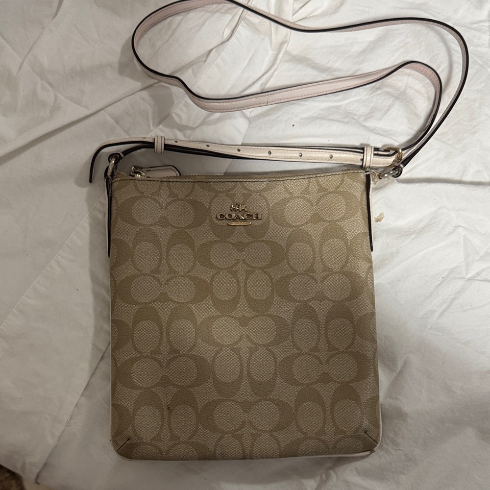 Vintage Coach Tan Signature Crossbody Bag